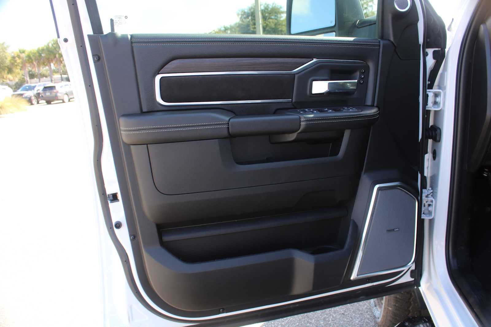 2026 RAM Ram 2500 RAM 2500 LARAMIE MEGA CAB 4X4 6'4' BOX