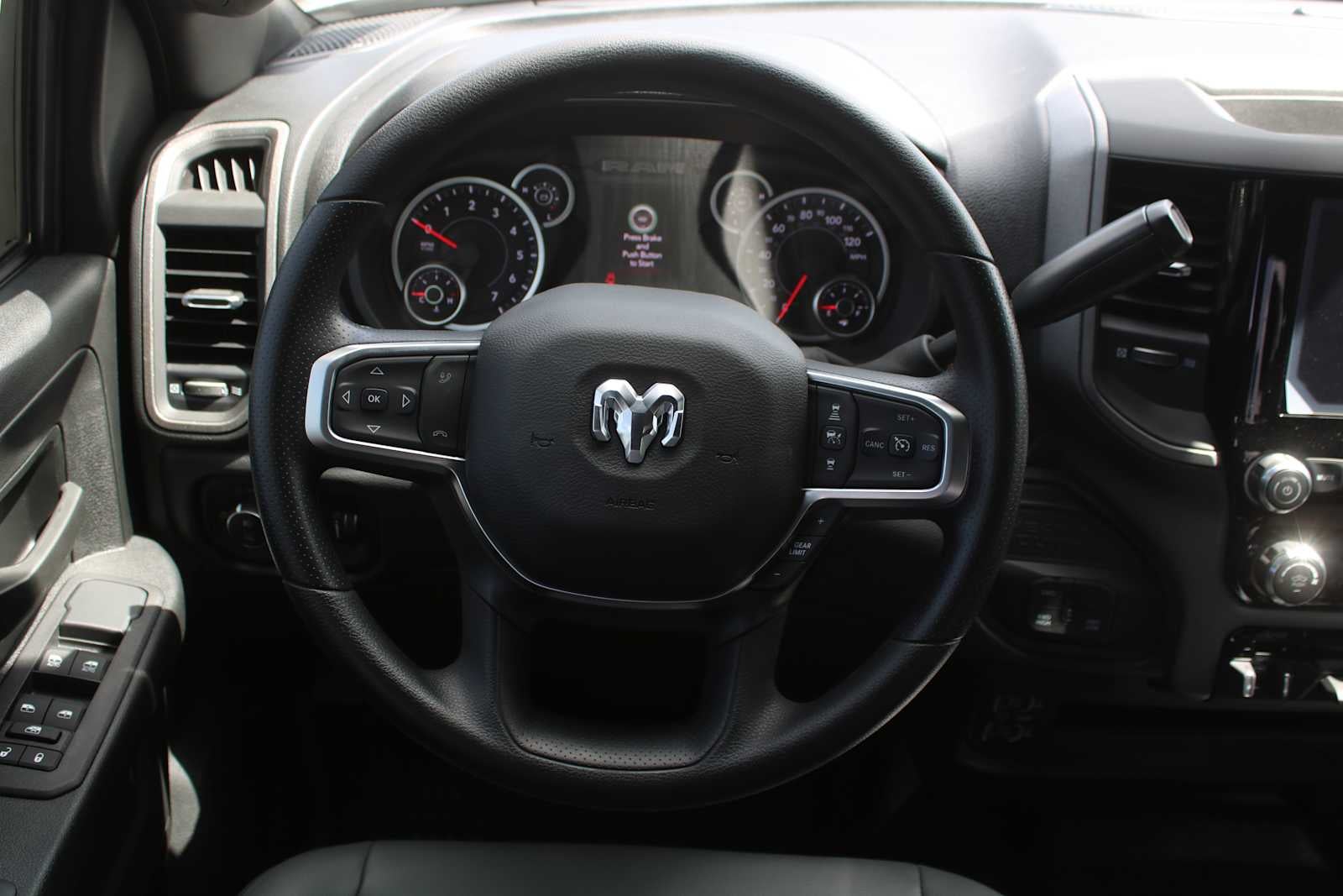 2026 RAM Ram 3500 RAM 3500 TRADESMAN CREW CAB 4X4 8' BOX