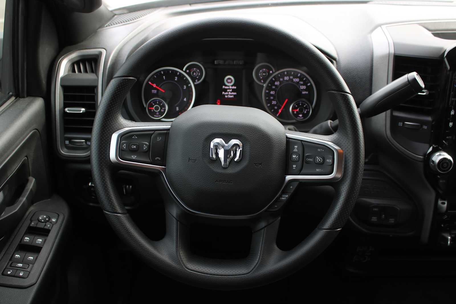 2026 RAM Ram 3500 RAM 3500 TRADESMAN CREW CAB 4X4 8' BOX