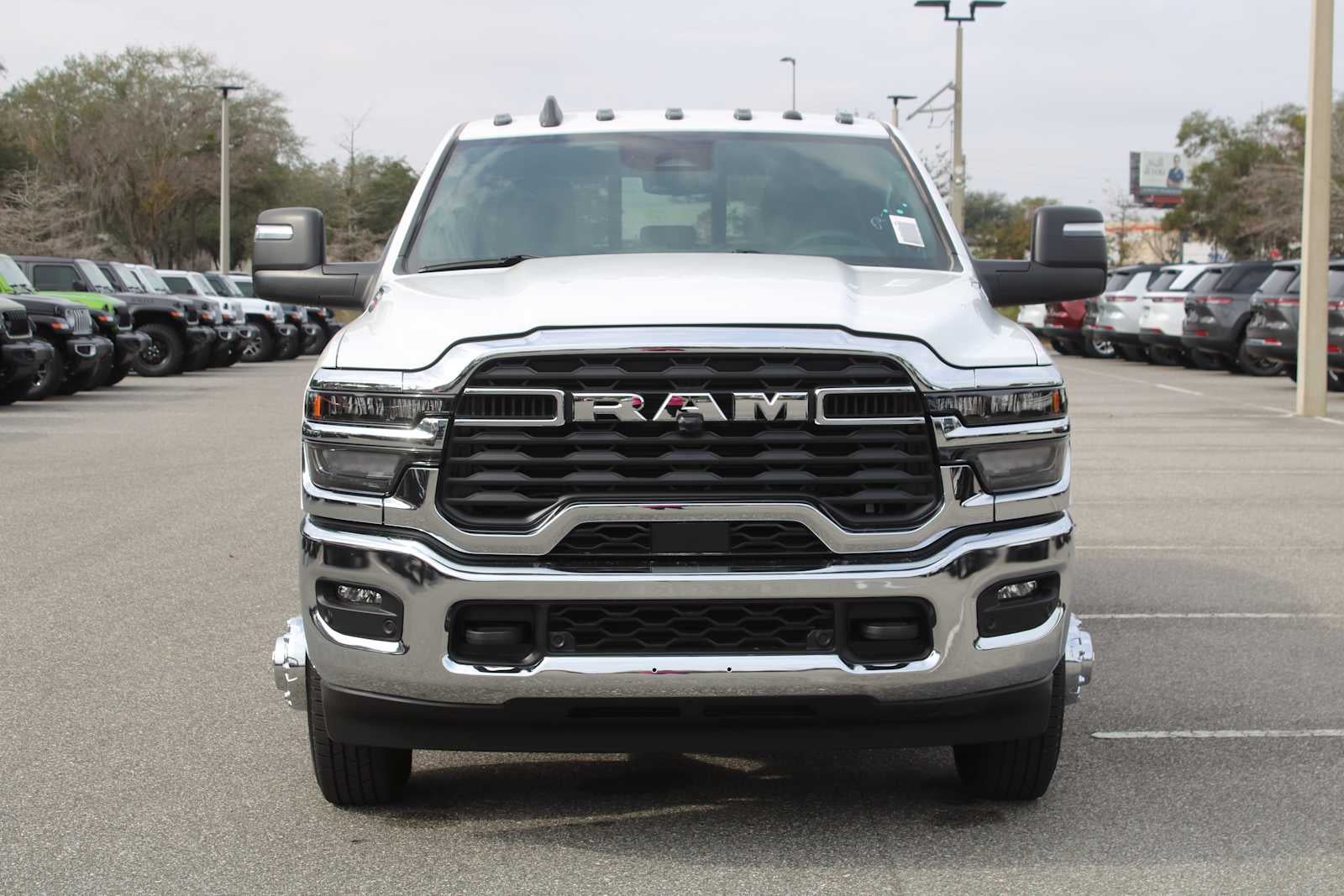 2026 RAM Ram 3500 RAM 3500 TRADESMAN CREW CAB 4X4 8' BOX