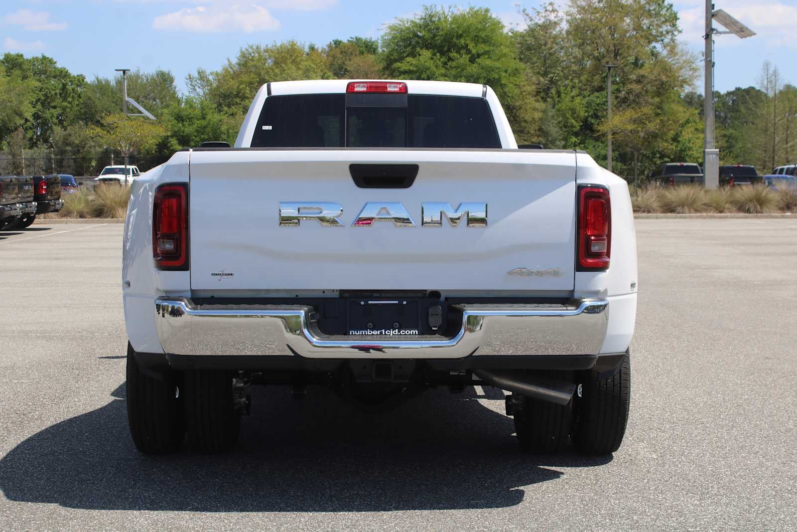 2026 RAM Ram 3500 RAM 3500 TRADESMAN CREW CAB 4X4 8' BOX