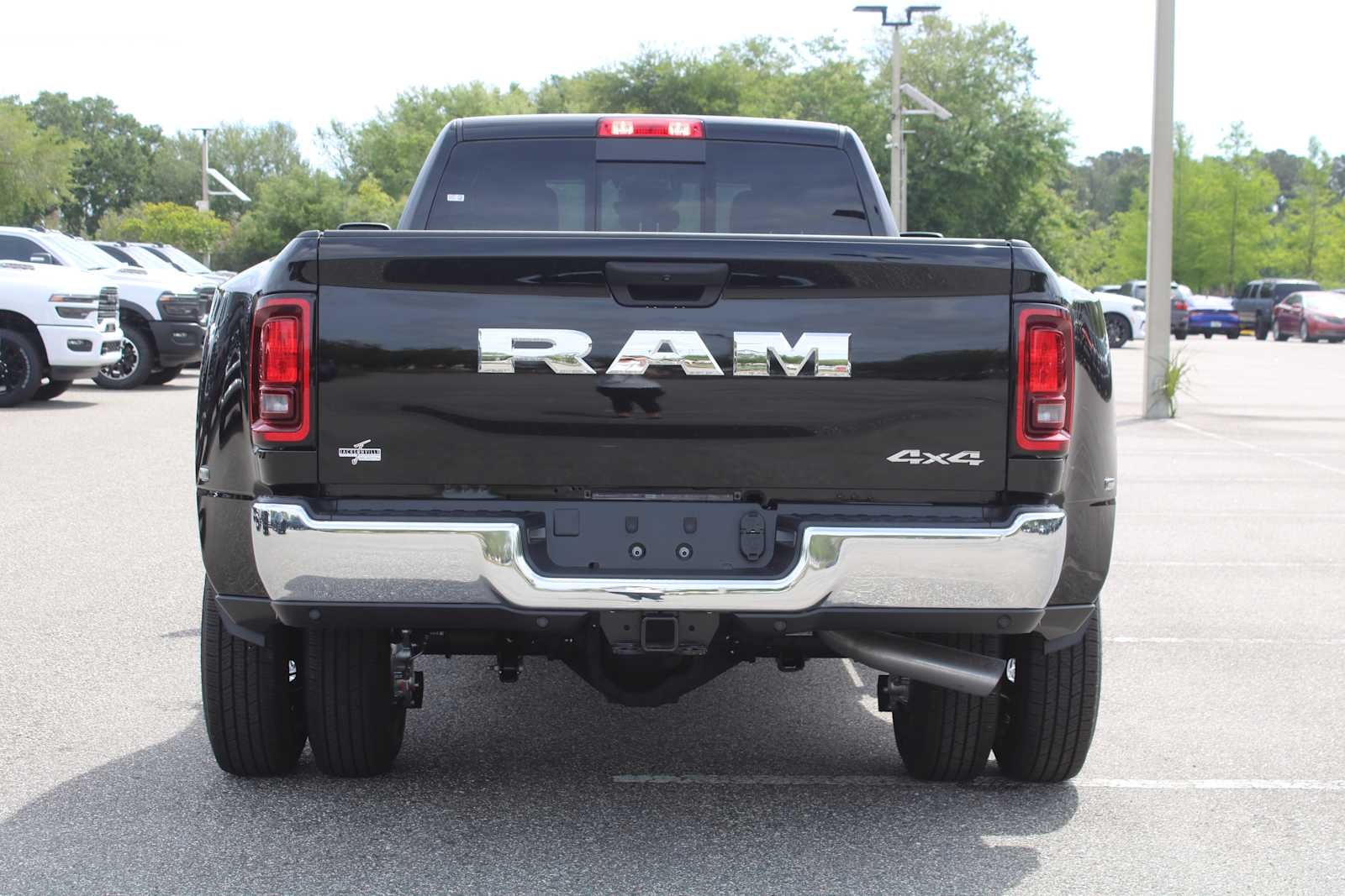 2026 RAM Ram 3500 RAM 3500 TRADESMAN CREW CAB 4X4 8' BOX