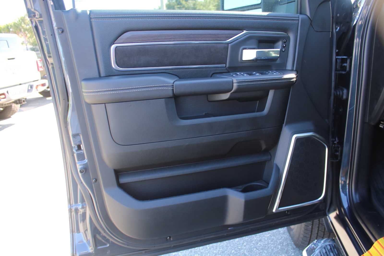 2026 RAM Ram 3500 RAM 3500 LARAMIE CREW CAB 4X4 8' BOX