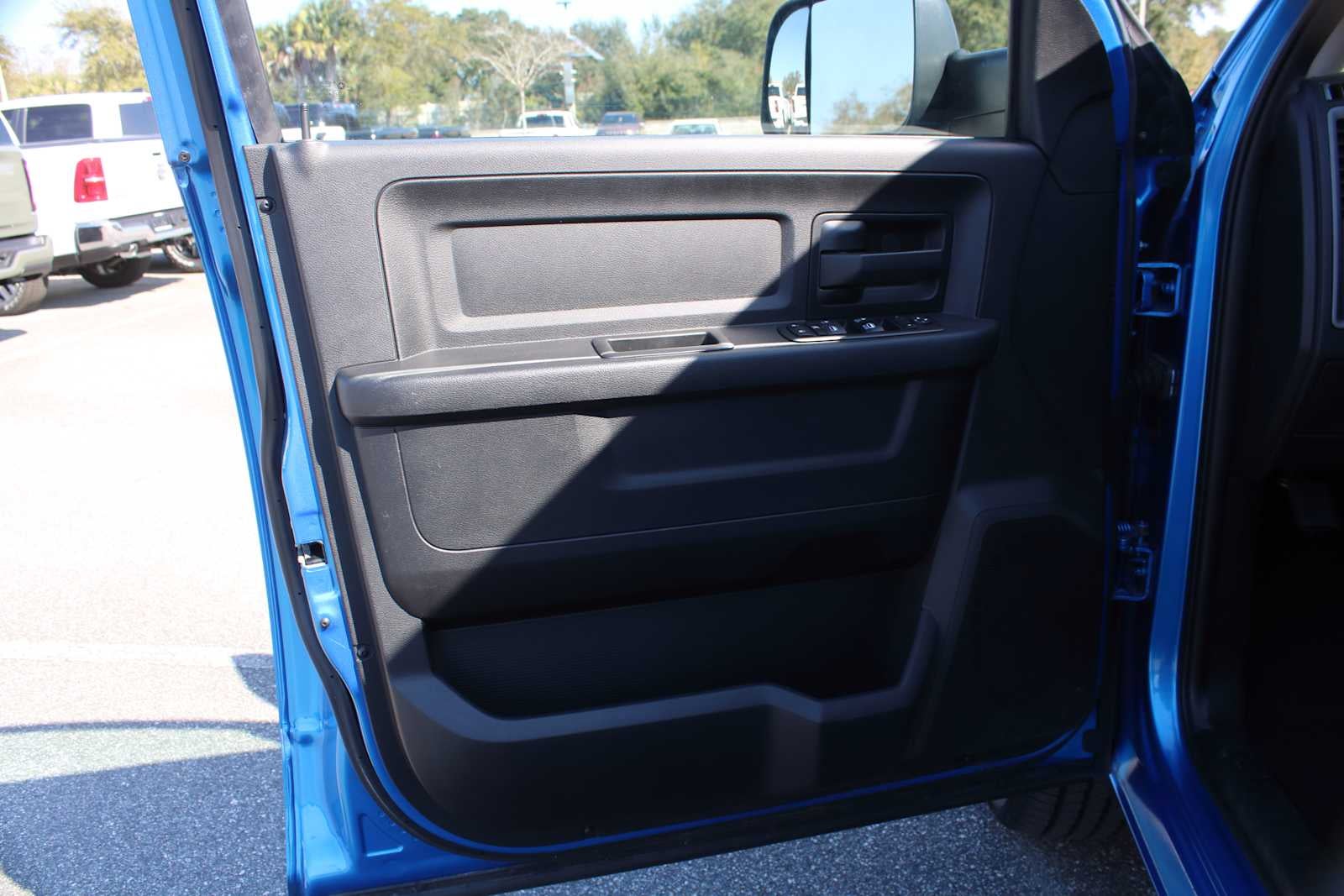 2021 RAM 1500 Classic Tradesman Crew Cab 4x2 5'7' Box