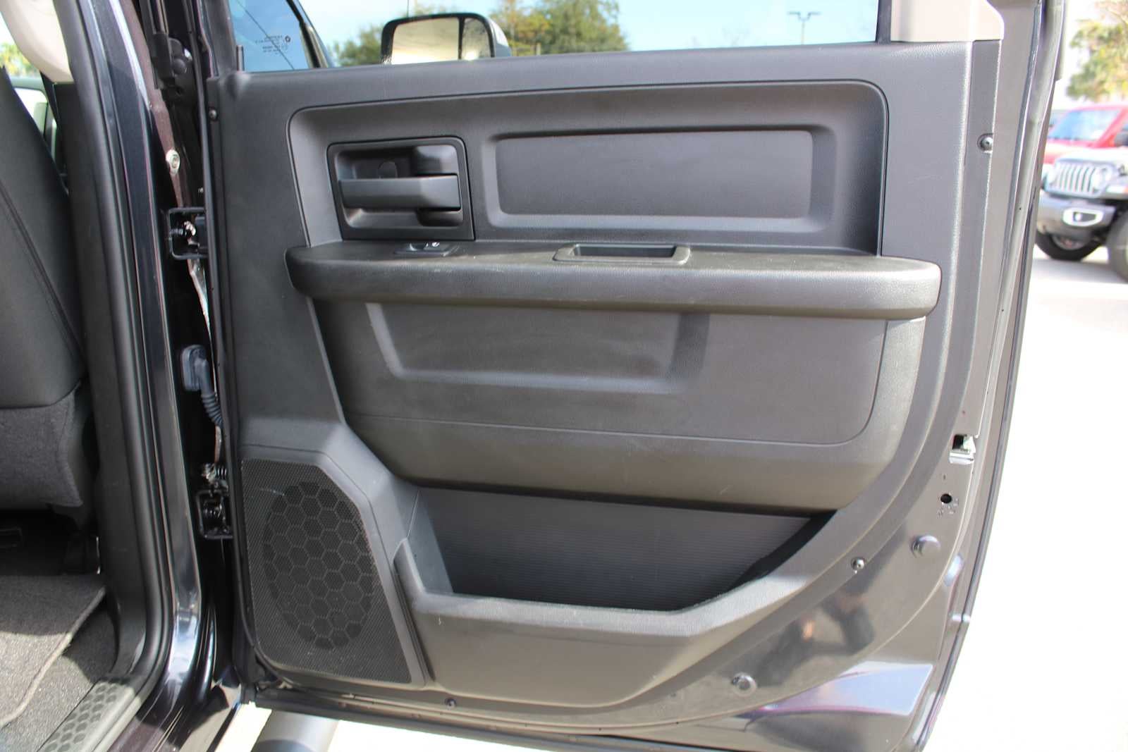 2021 RAM 1500 Classic Tradesman Crew Cab 4x4 5'7' Box