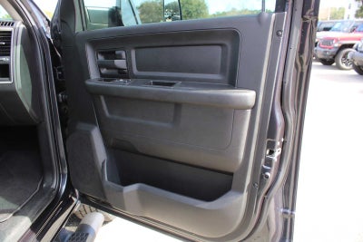 2021 RAM 1500 Classic Tradesman Crew Cab 4x4 5'7' Box