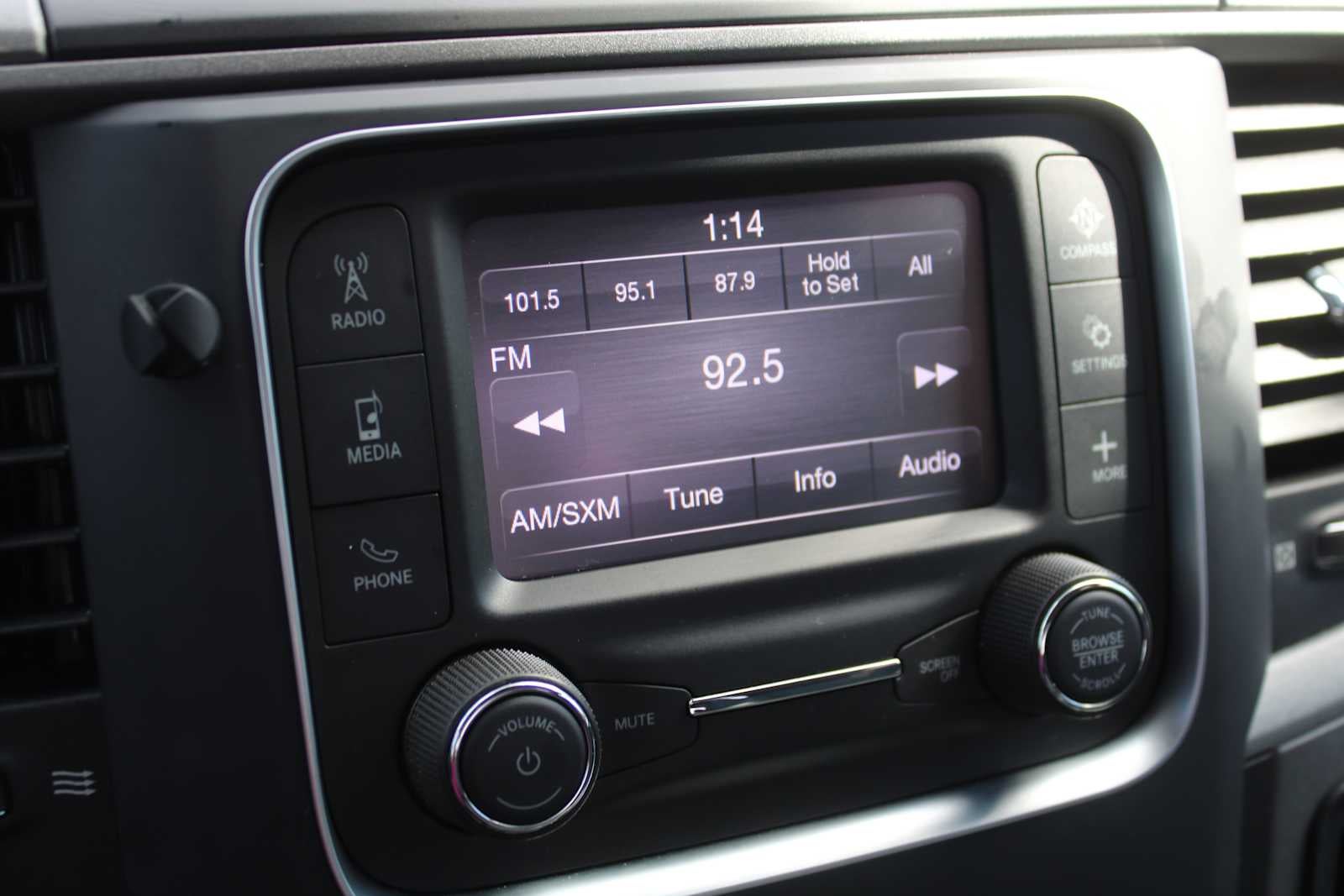 2021 RAM 1500 Classic Tradesman Crew Cab 4x4 5'7' Box