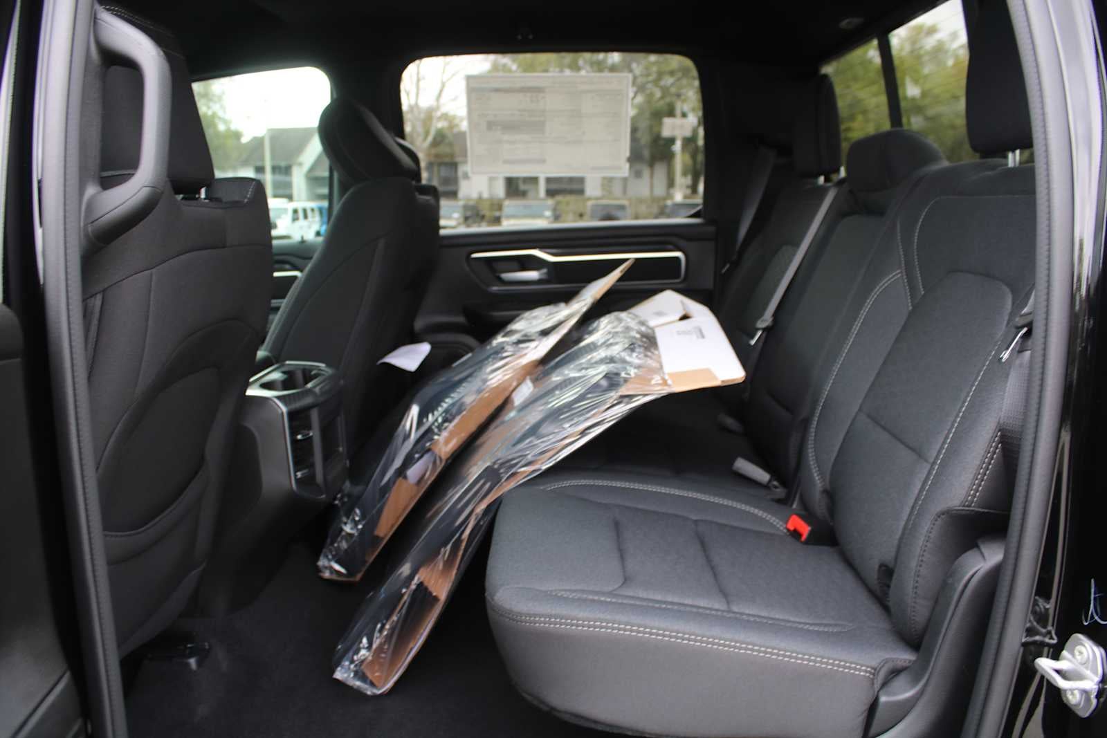 2026 RAM Ram 1500 RAM 1500 BIG HORN CREW CAB 4X2 5'7' BOX