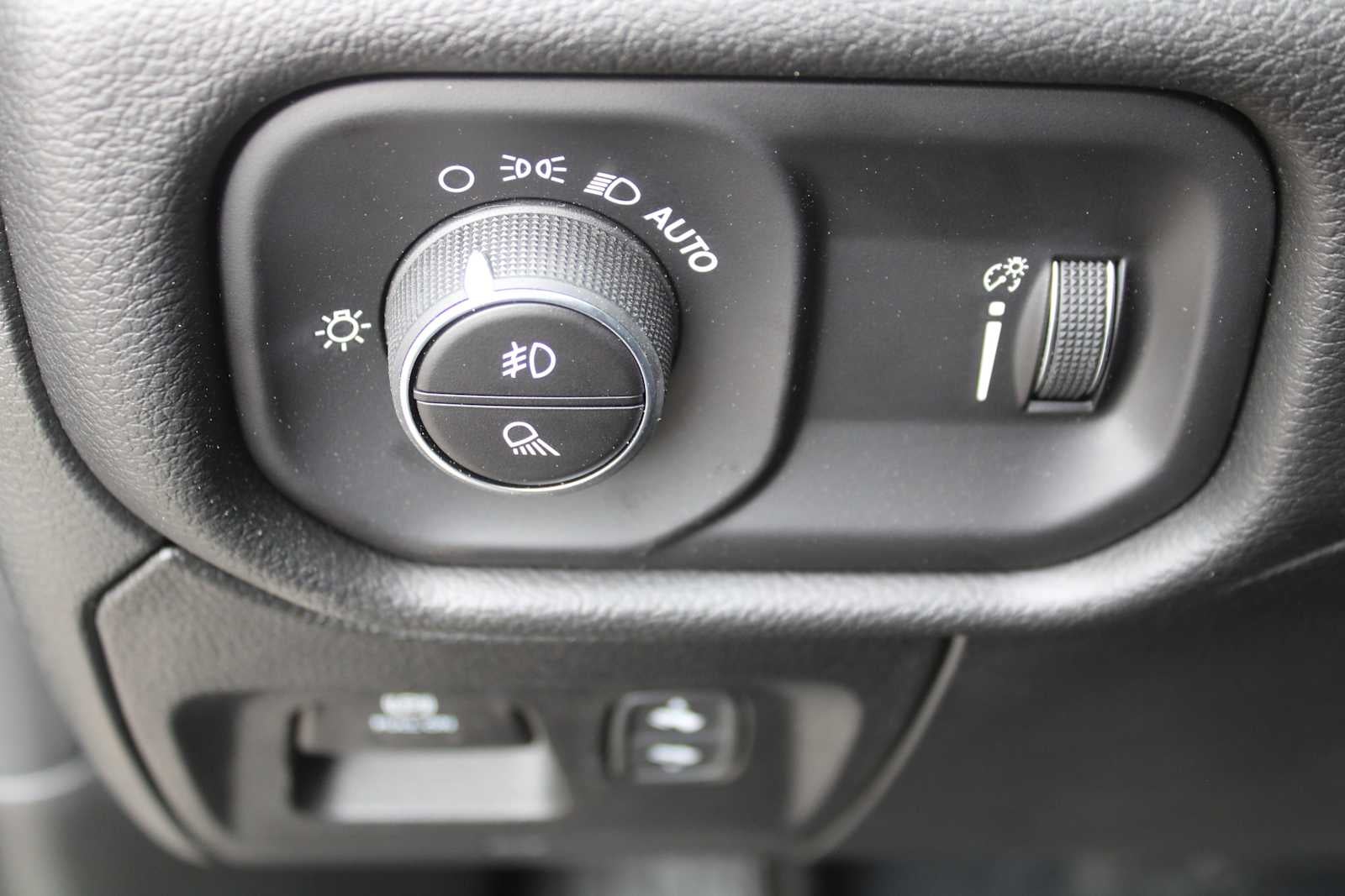 2026 RAM Ram 1500 RAM 1500 BIG HORN CREW CAB 4X2 5'7' BOX