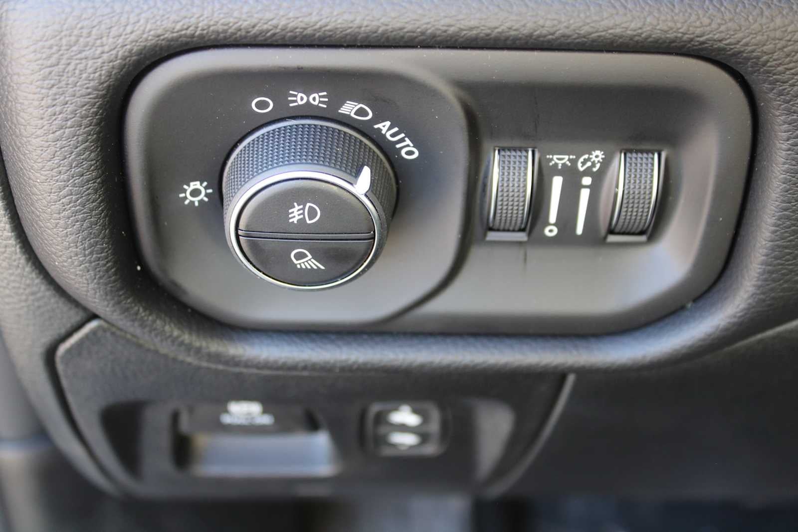 2026 RAM Ram 1500 RAM 1500 BIG HORN CREW CAB 4X2 5'7' BOX