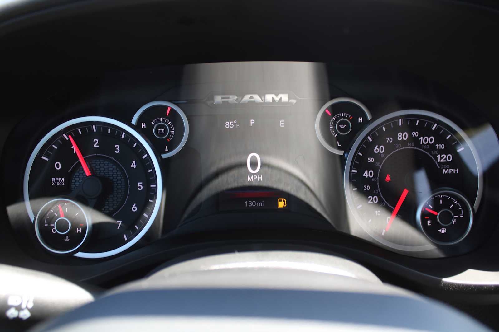 2026 RAM Ram 1500 RAM 1500 EXPRESS CREW CAB 4X4 5'7' BOX