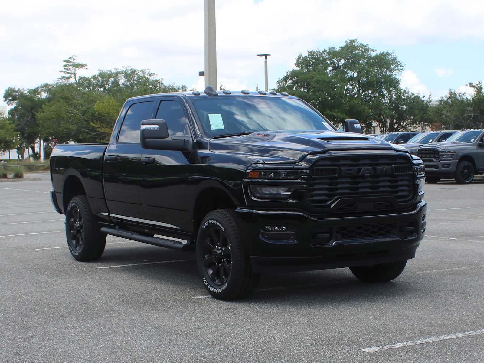 2026 RAM 2500 Tradesman/Black Express 4X4 Crew Cab SWB's photo