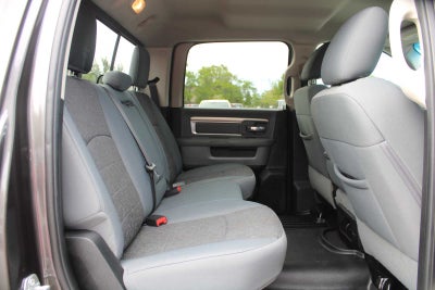 2017 RAM 2500 Big Horn Crew Cab 4x4 6'4' Box