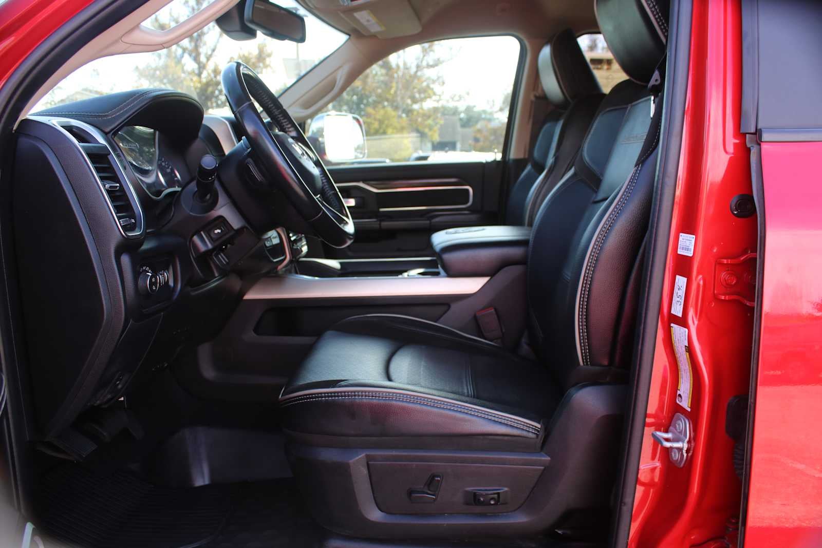 2022 RAM 2500 Laramie Mega Cab 4x4 6'4' Box