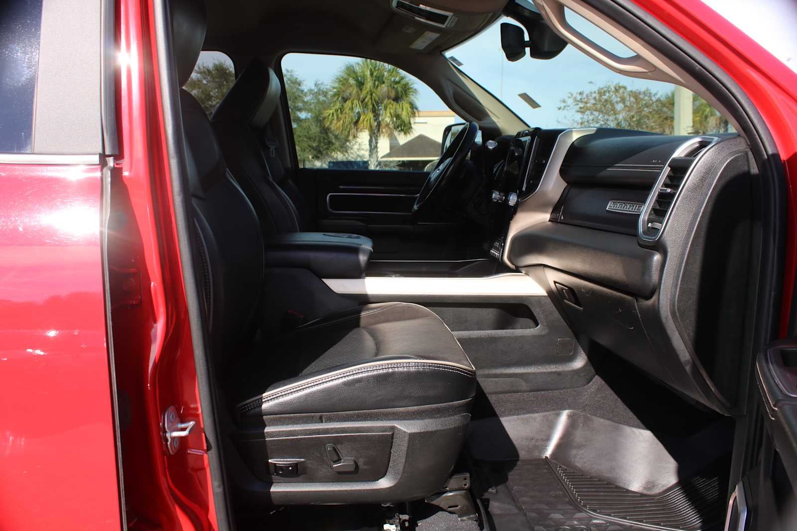 2022 RAM 2500 Laramie Mega Cab 4x4 6'4' Box