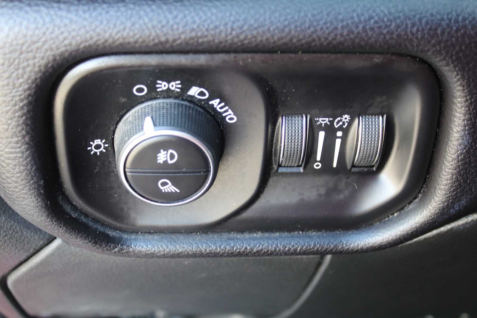 2022 RAM 2500 Laramie Mega Cab 4x4 6'4' Box