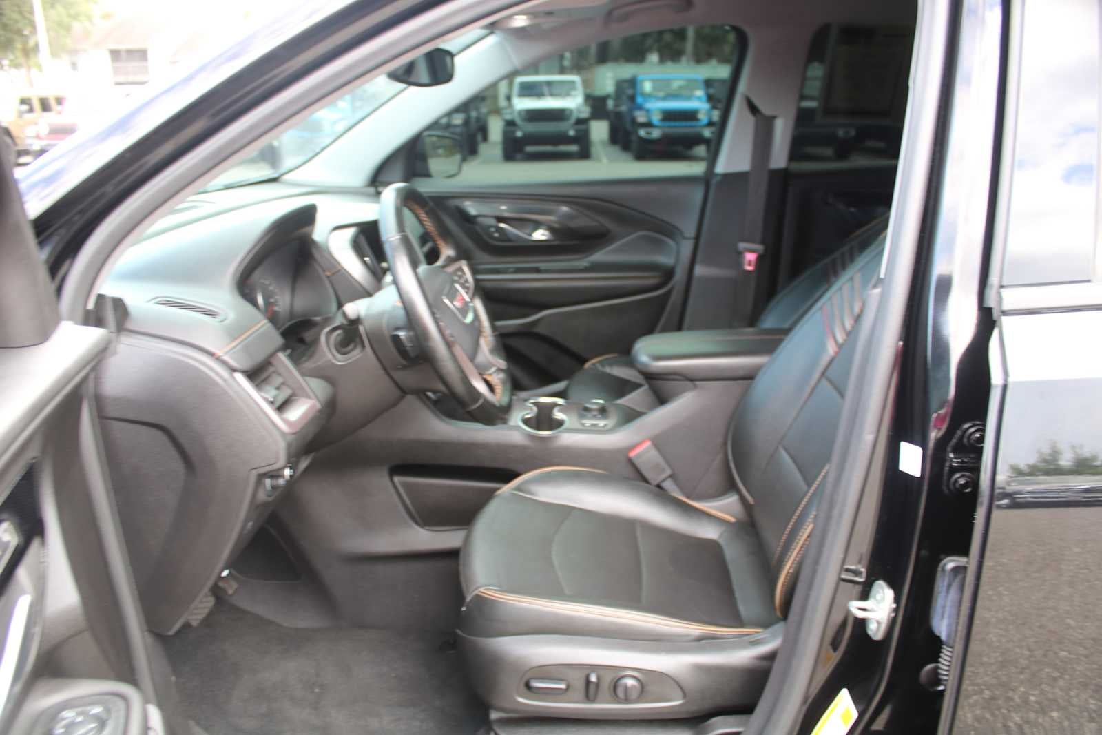 2023 GMC Terrain AT4