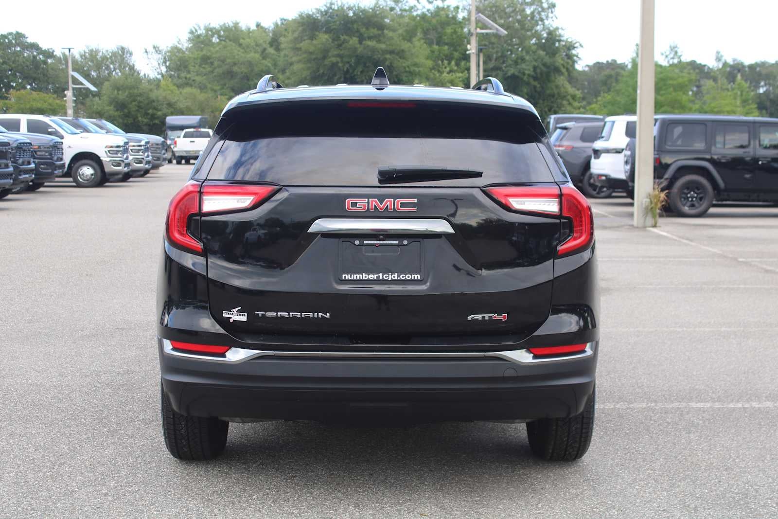 2023 GMC Terrain AT4