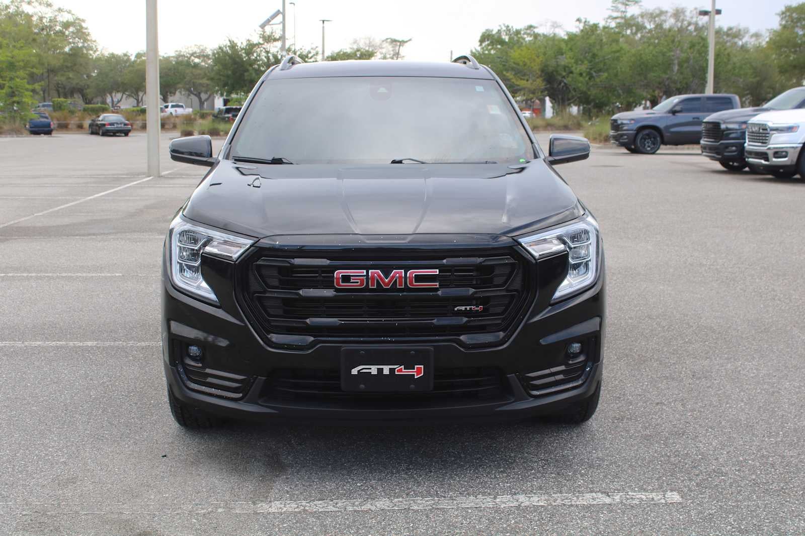 2023 GMC Terrain AT4