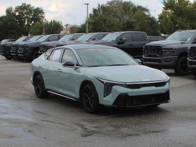 2025 Kia K4 GT-Line Turbo