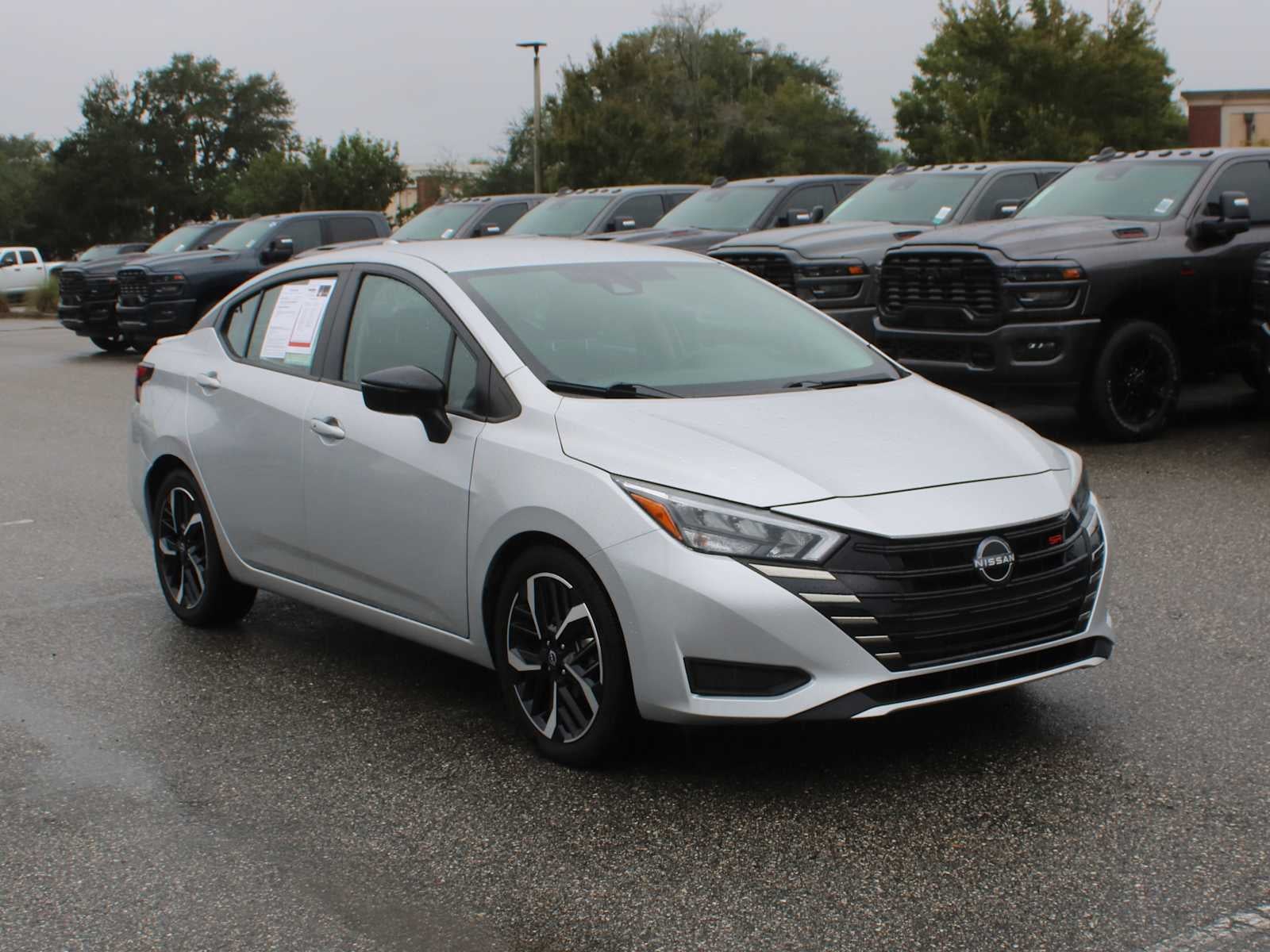 2024 Nissan Versa SR