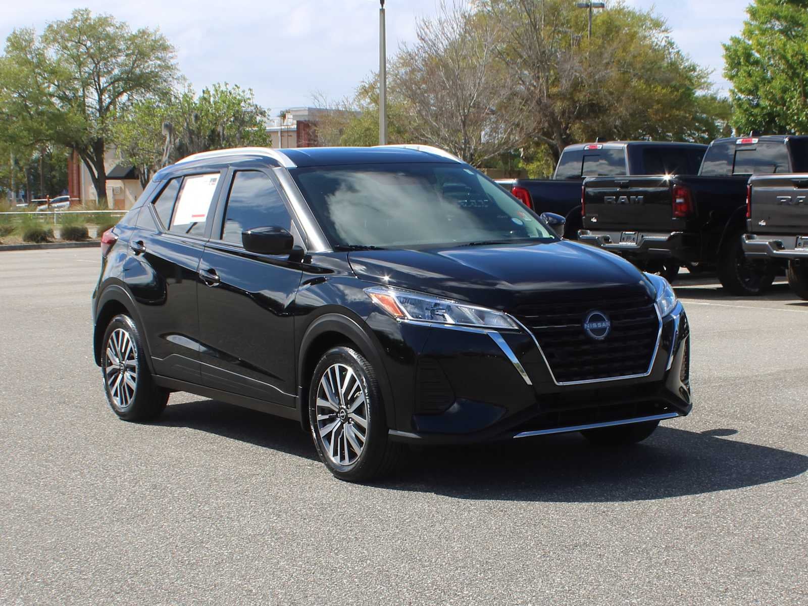 2024 Nissan Kicks SV Xtronic CVT
