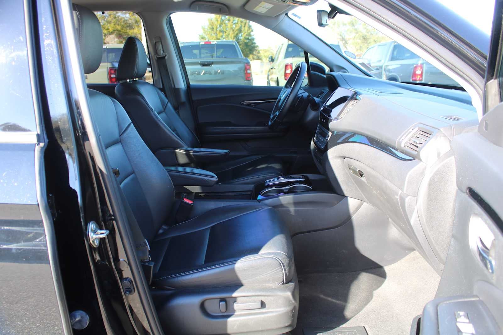 2020 Honda Pilot 2WD Touring 8 Passenger