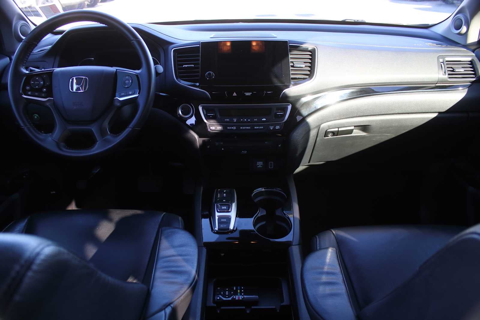 2020 Honda Pilot 2WD Touring 8 Passenger