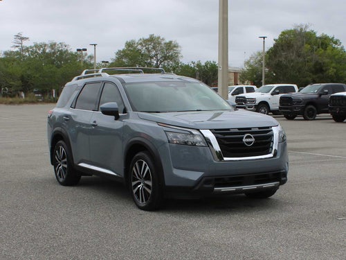 2025 Nissan Pathfinder Platinum FWD