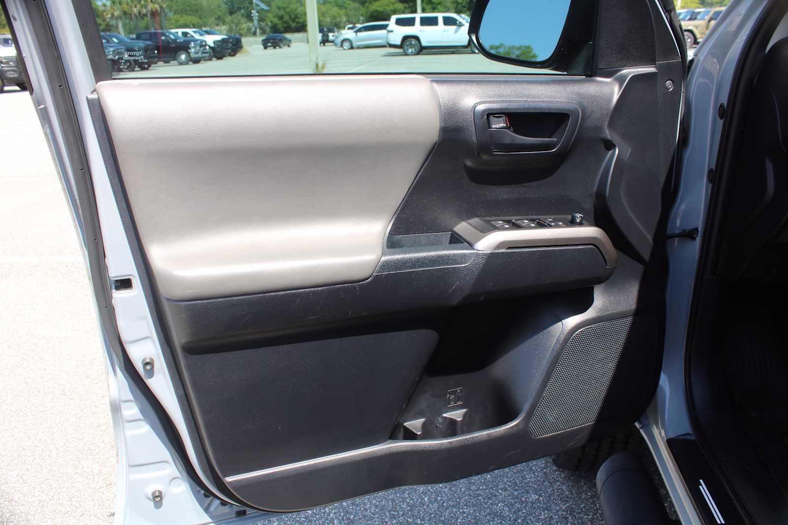 2021 Toyota Tacoma SR5 V6