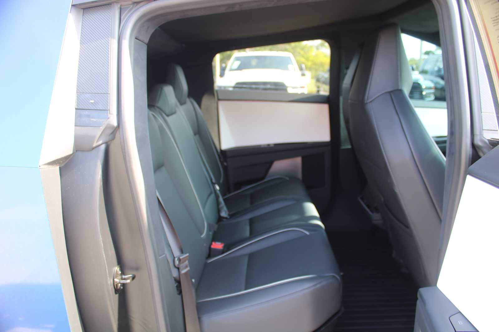 2024 Tesla Cybertruck AWD