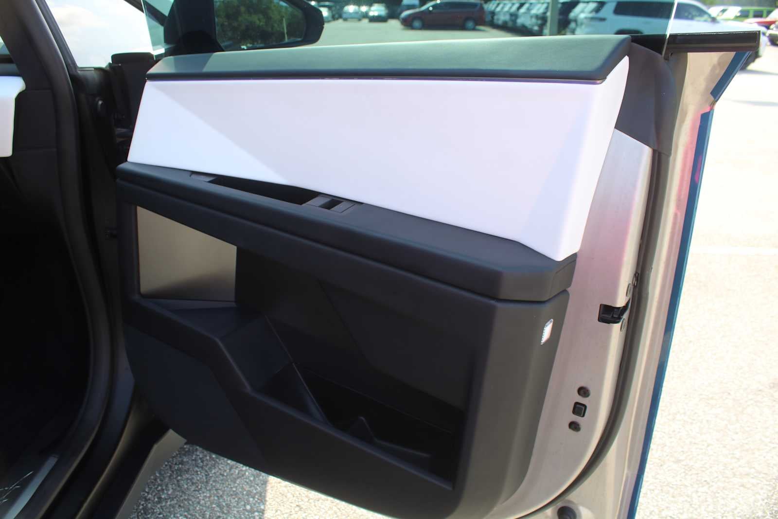 2024 Tesla Cybertruck AWD