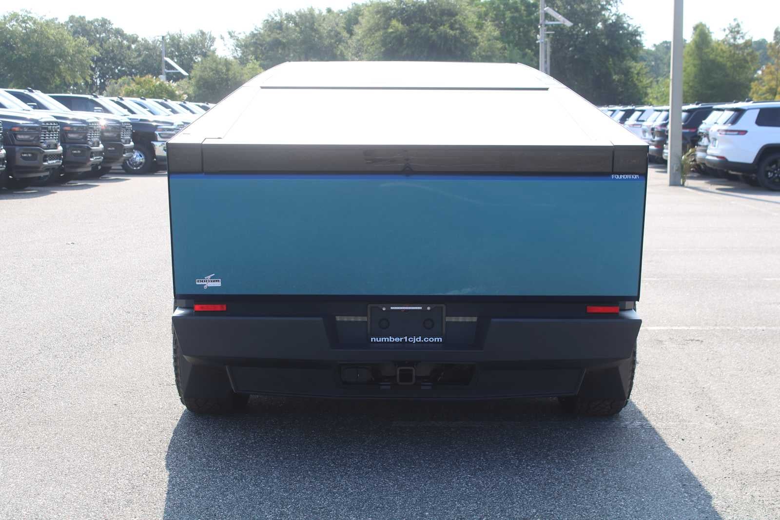 2024 Tesla Cybertruck AWD