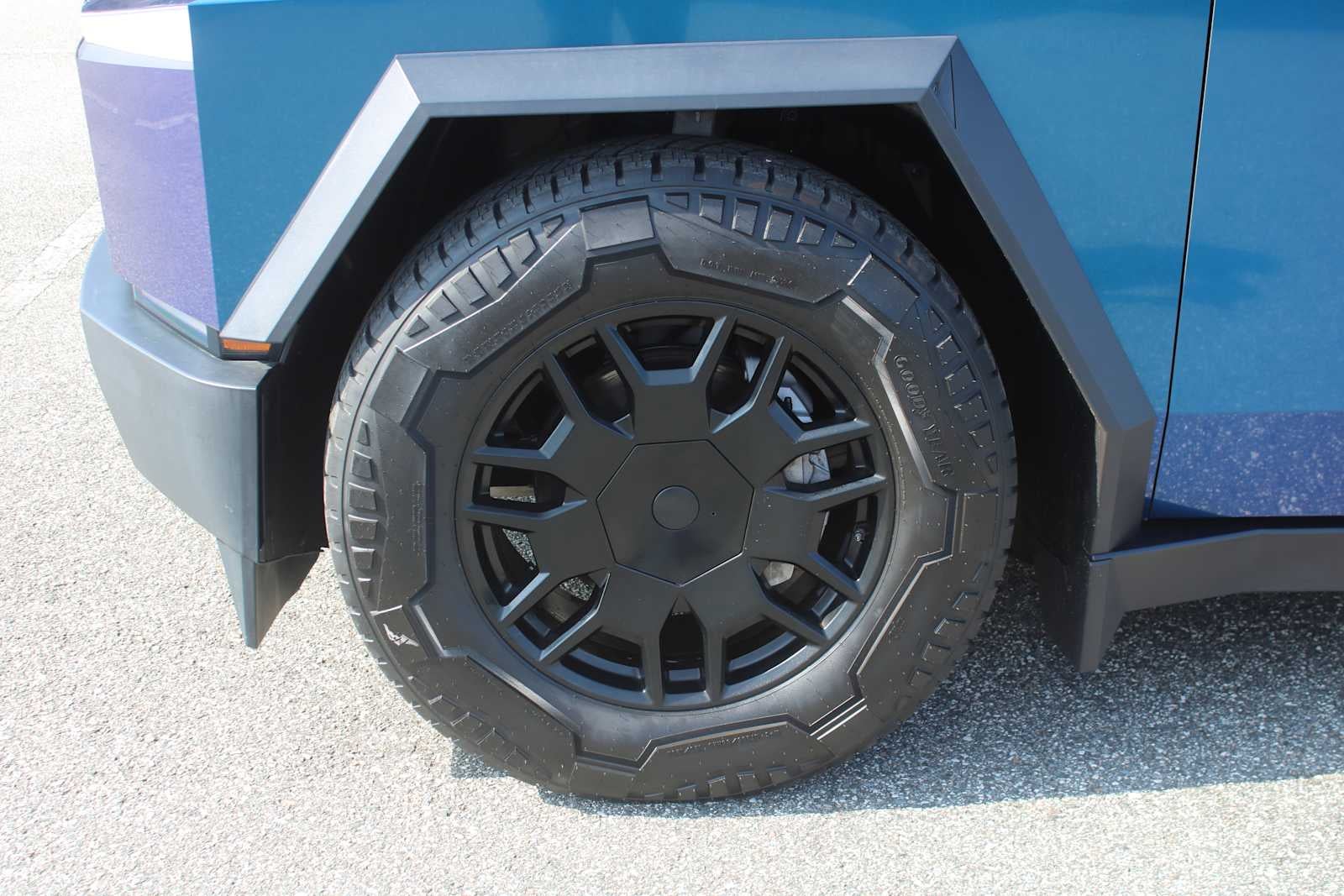 2024 Tesla Cybertruck AWD