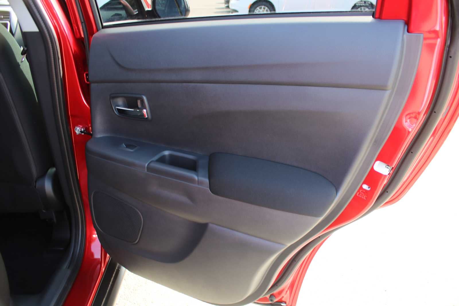 2026 Mitsubishi Outlander Sport LE