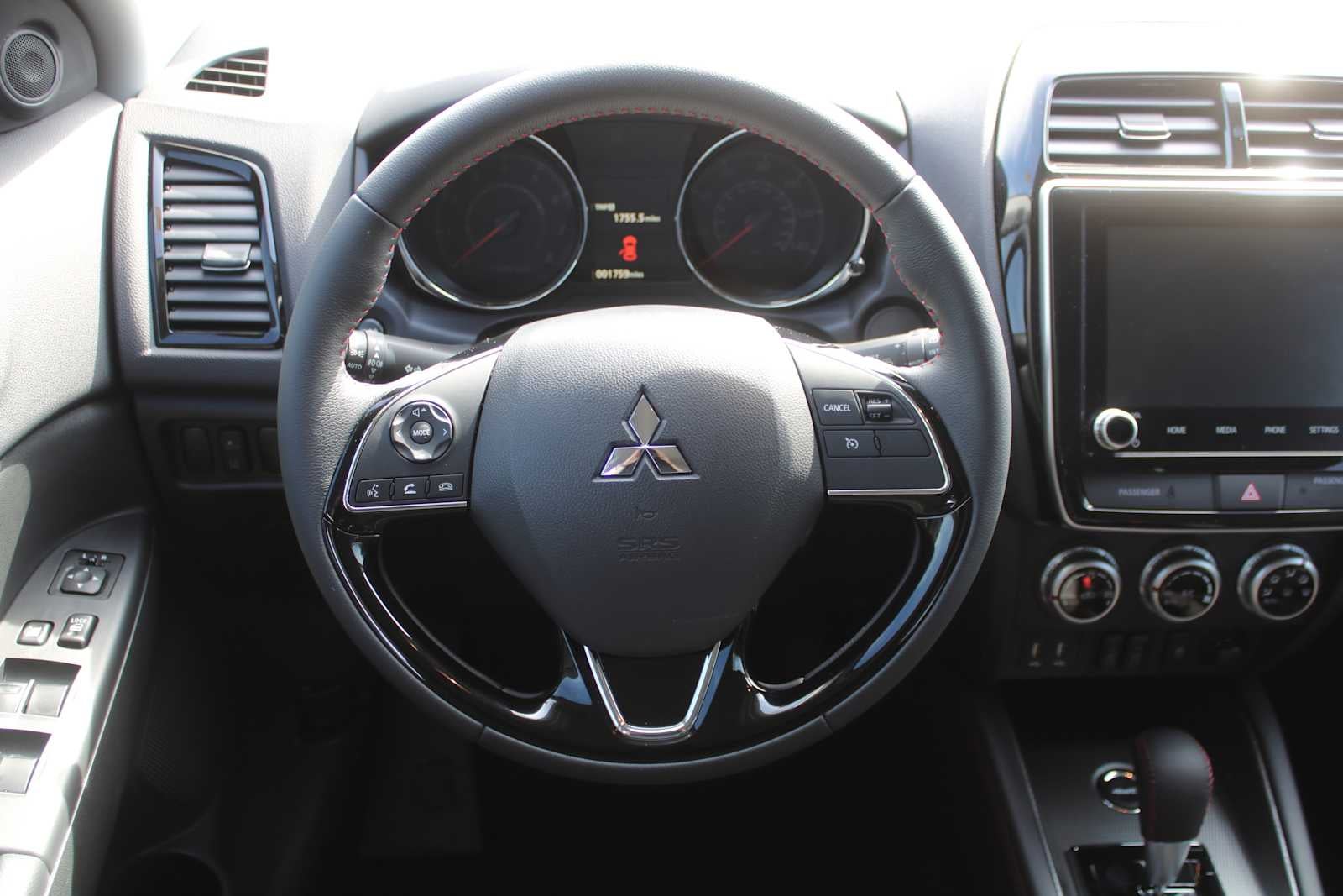 2026 Mitsubishi Outlander Sport LE