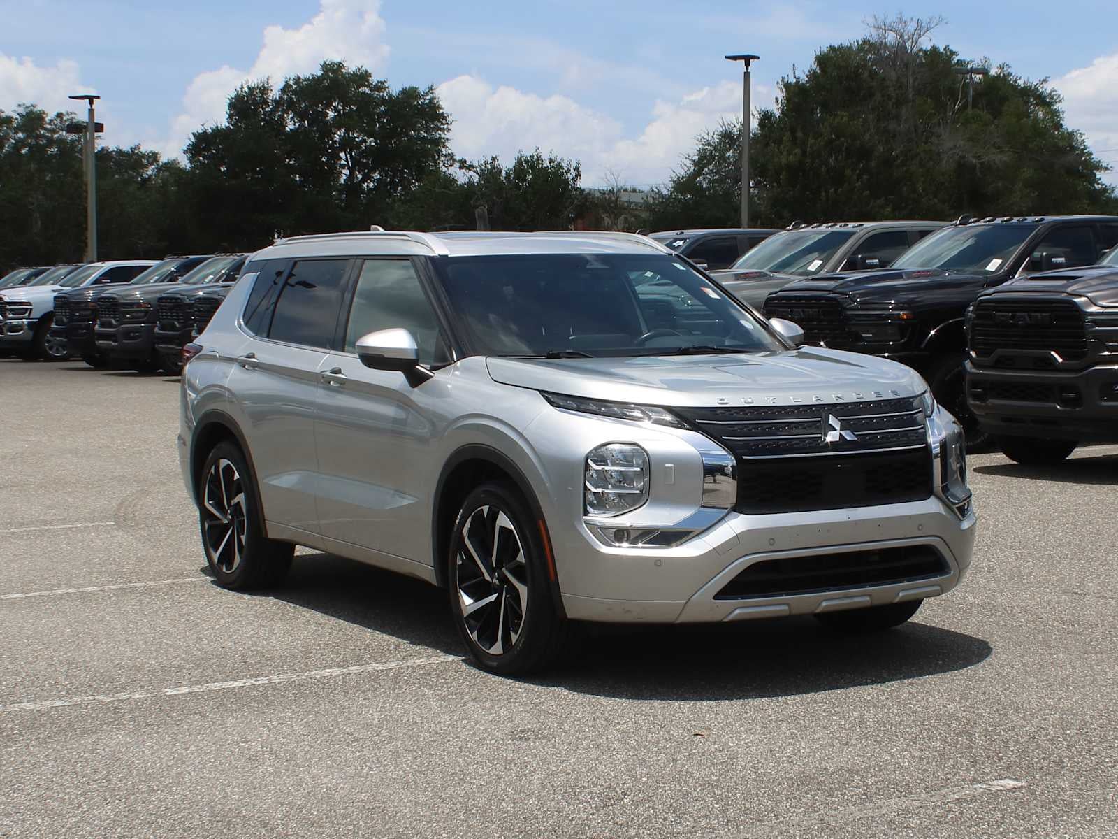 2022 Mitsubishi Outlander SEL