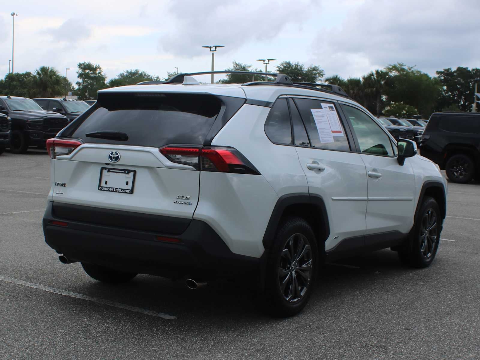 2023 Toyota RAV4 Hybrid XLE Premium