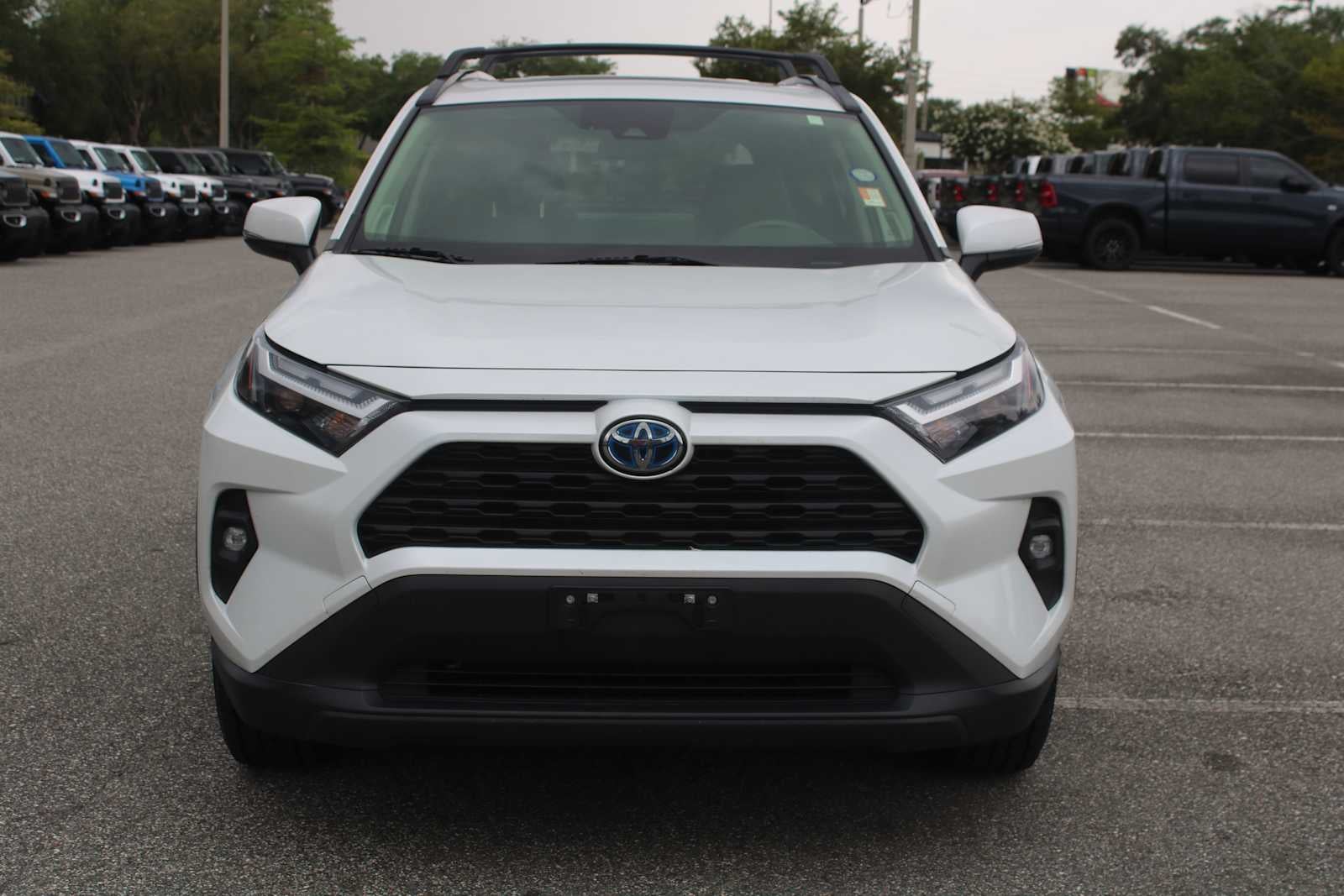 2023 Toyota RAV4 Hybrid XLE Premium