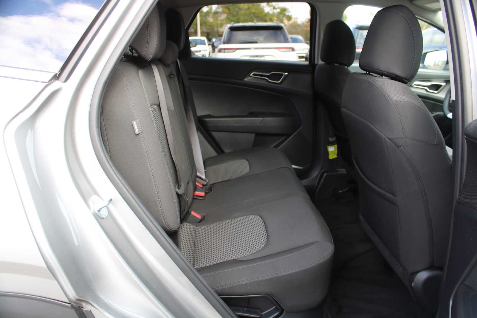 2025 Kia Sportage Hybrid LX