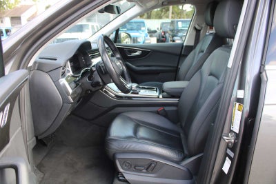 2022 Audi Q7 Premium Plus