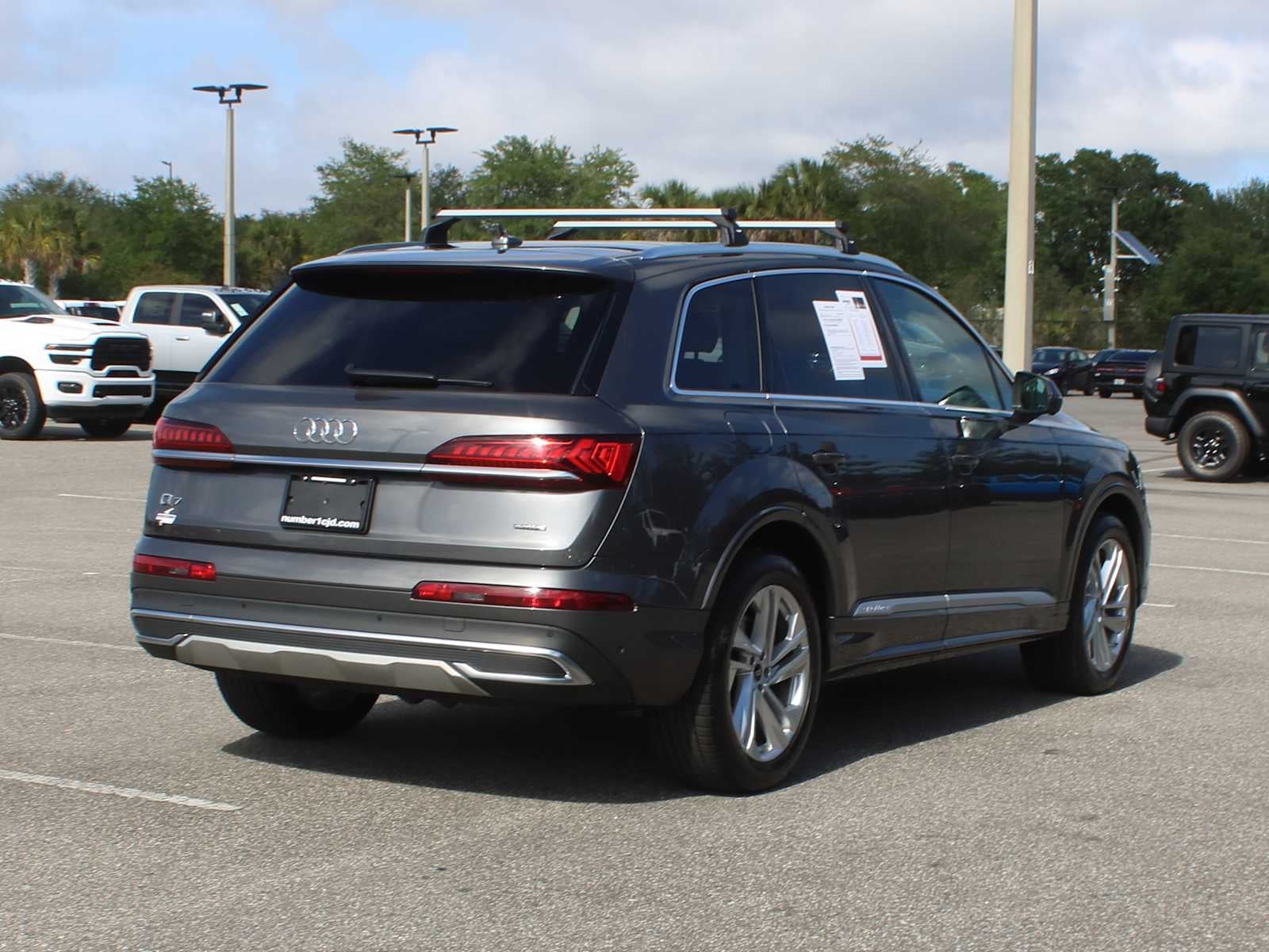 2022 Audi Q7 Premium Plus