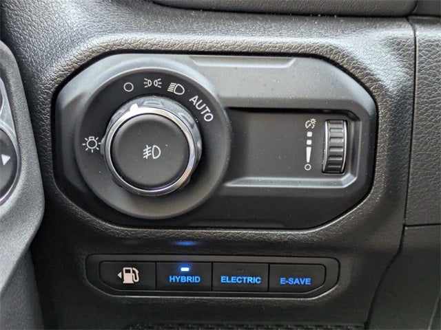 2023 Jeep Wrangler Base