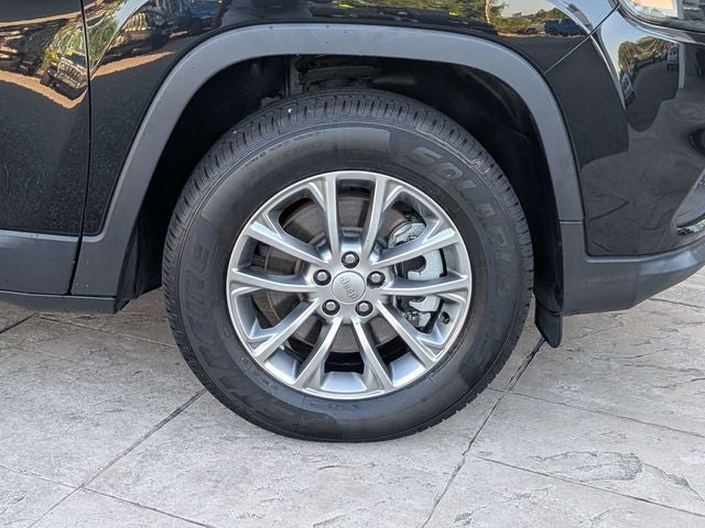 2022 Jeep Cherokee Latitude Lux