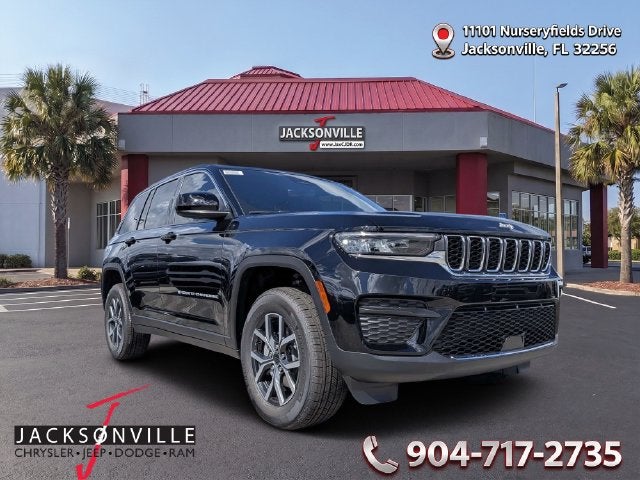 2027 Jeep Grand Cherokee Laredo