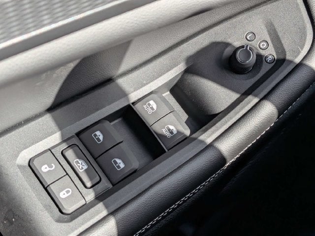 2027 Jeep Grand Cherokee Laredo