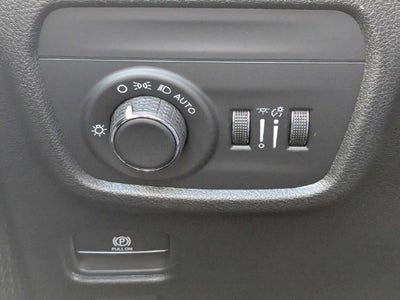2027 Jeep Grand Cherokee Laredo
