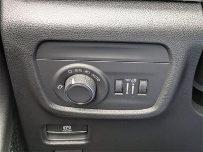 2025 Jeep Grand Cherokee Base