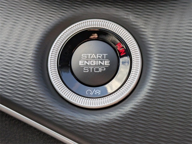 2025 Jeep Grand Cherokee Base