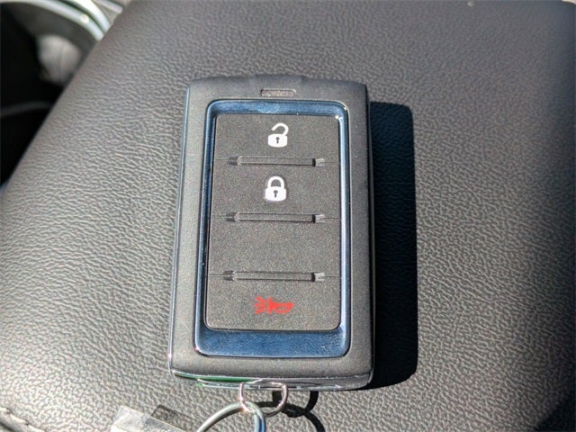 2025 Jeep Grand Cherokee Base